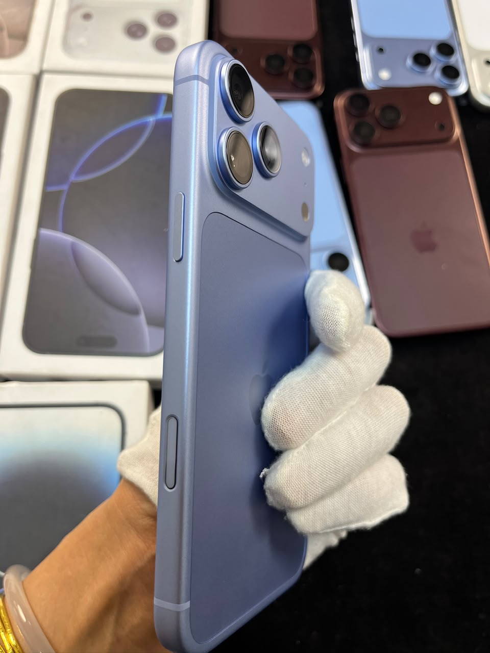 iPhone 16 Pro
